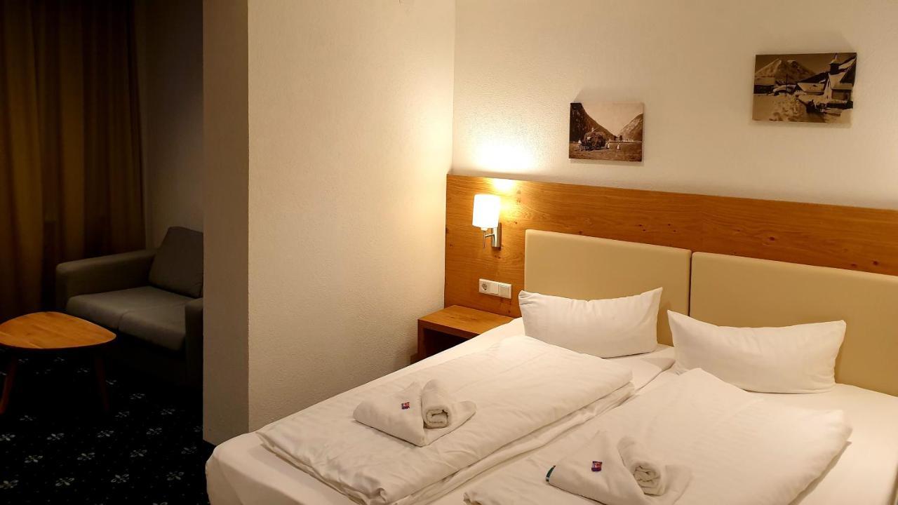 Hotel Tirolerhof Leutasch Bagian luar foto